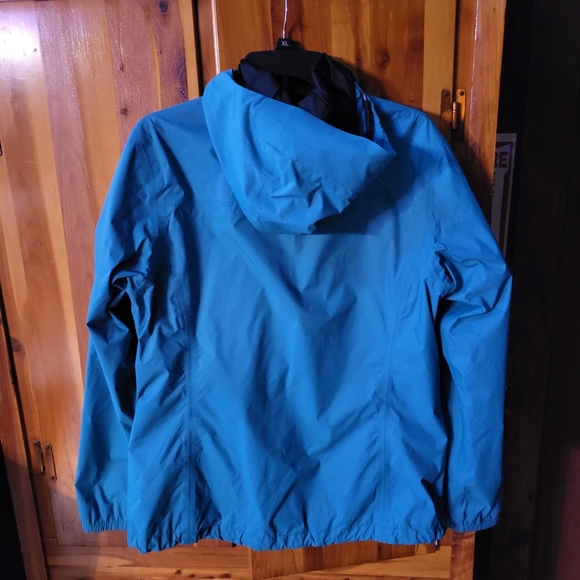 Mountain Hardwear Jackets Coats Mountain Hardwear Light Rain